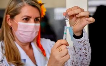 Vacina nacional contra covid deve chegar ao SUS no 1º semestre de 2026