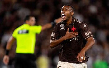 Vasco vence Fluminense por 2 x 0 e sobe na tabela do Brasileiro