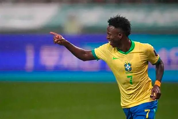 Vini Jr. é processado por perturbação do sossego após festa no Rio