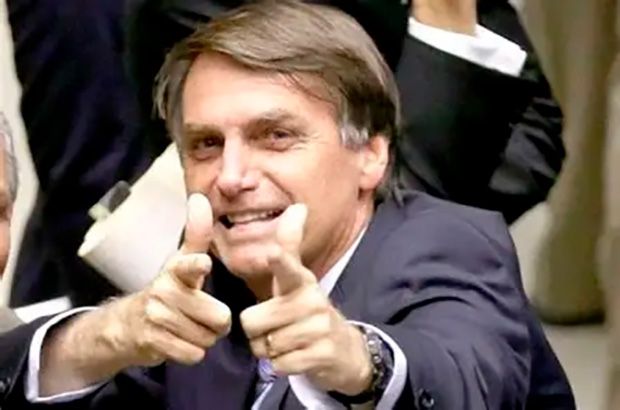 Bolsonaro pede autorização para receber dermatologista em casa