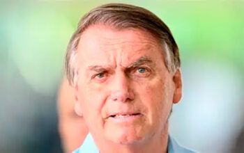 Bolsonaro relata surto e nega em audiência de custódia que tivesse intenção de fuga