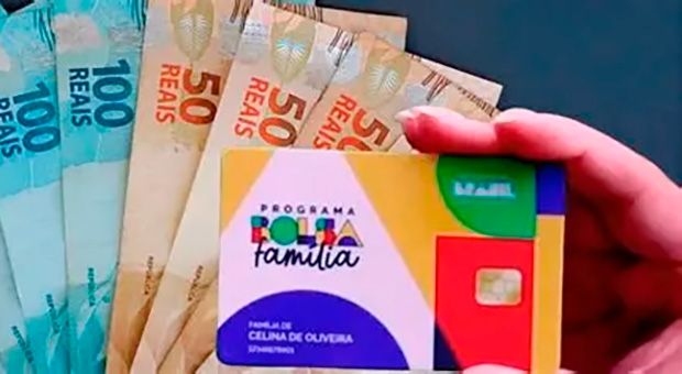 Caixa começa a pagar Bolsa Família de novembro