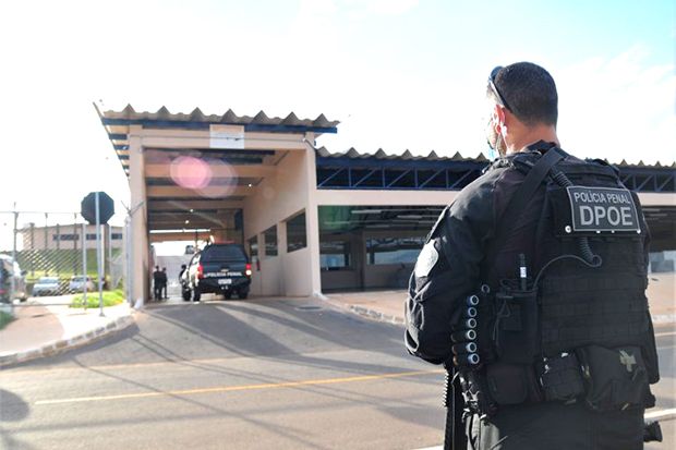 Chefe de gabinete de Moraes visitou Papuda e viu celas para Bolsonaro