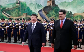 China defende Maduro e pede que os EUA não interfiram na Venezuela