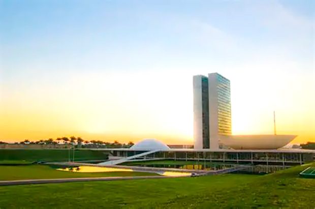 Comissão do Senado aprova isenção do IR a quem ganha até R$ 5 mil