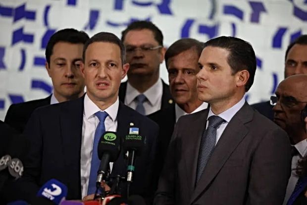 Derrite recua diante das críticas e mantém atuação da PF contra o crime organizado