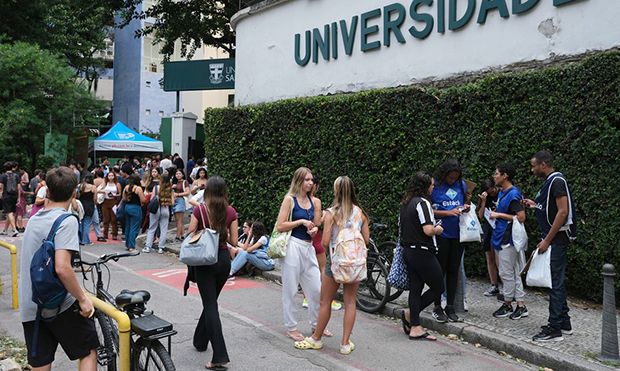 Enem 2025: candidatos fazem prova de matemática e ciências da natureza