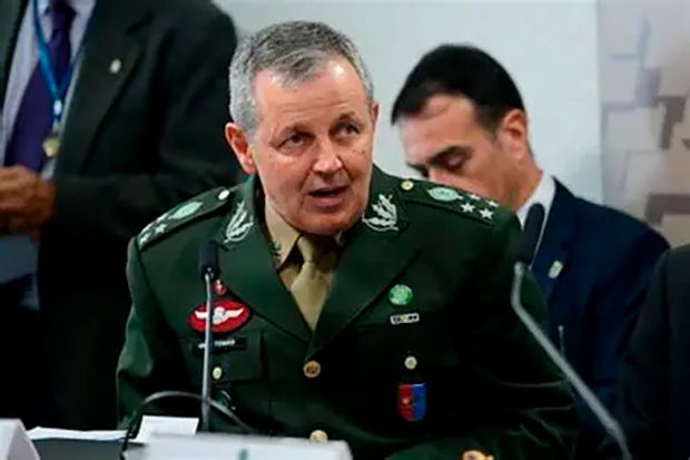 Exército apresenta a Moraes opções militares para a prisão de Jair Bolsonaro