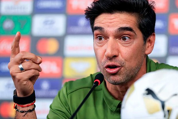 "Faltou coragem", analisa Abel Ferreira após a derrota do Palmeiras