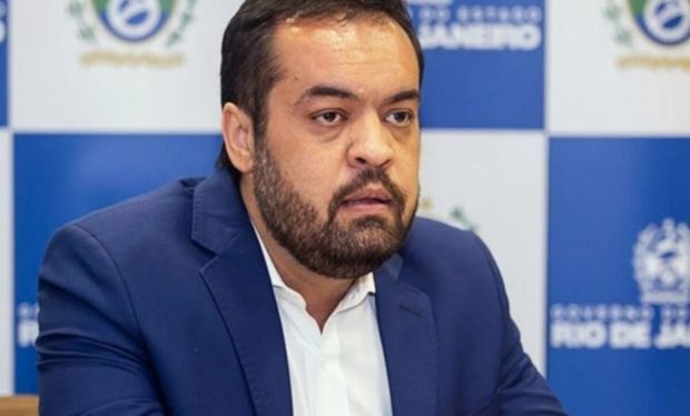 Garotinho diz que Cláudio Castro recebeu propina em ouro de com contratos com o governo do RJ