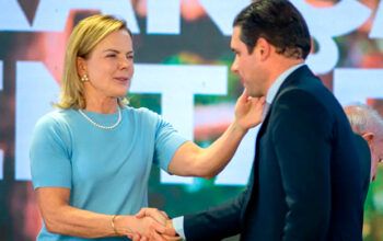 Gleisi encontra Motta, contém crise e pede votação do devedor contumaz