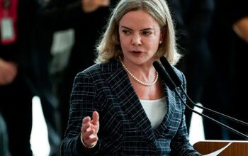 Gleisi nega troca de cargos com Alcolumbre e chama insinuações de “ofensivas”