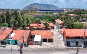 Guerra de facções expulsa moradores e deixa vila fantasma no Ceará