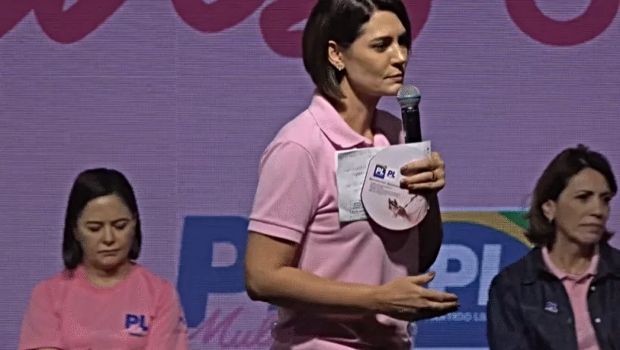 Michelle ataca STF e diz que Bolsonaro é “única opção” para 2026