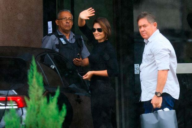 Moraes autoriza nova visita de Michelle a Bolsonaro na prisão