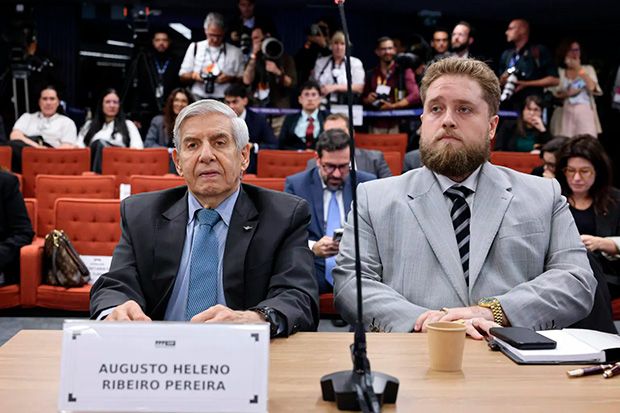 Moraes dá 5 dias para defesa de Heleno se manifestar sobre suposto Alzheimer