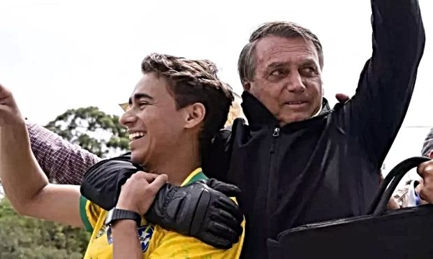 Nikolas diz sentir saudades de Bolsonaro ao ser criticado por aliados