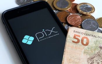 Pix completa cinco anos perto de movimentar R$ 30 trilhões por ano
