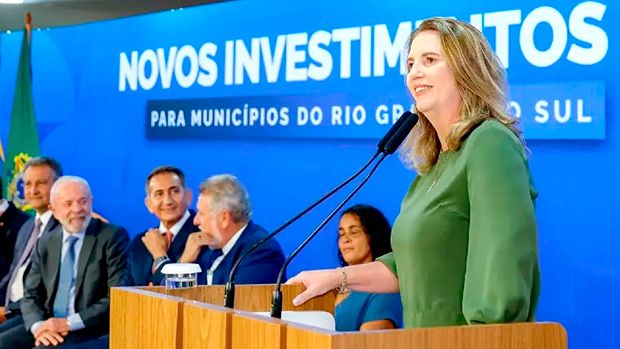 Prefeita de direita do RS agradece Lula por apoio após enchentes e se emociona