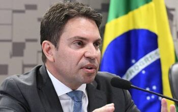 PSOL pede prisão de Ramagem após deputado ser visto nos EUA