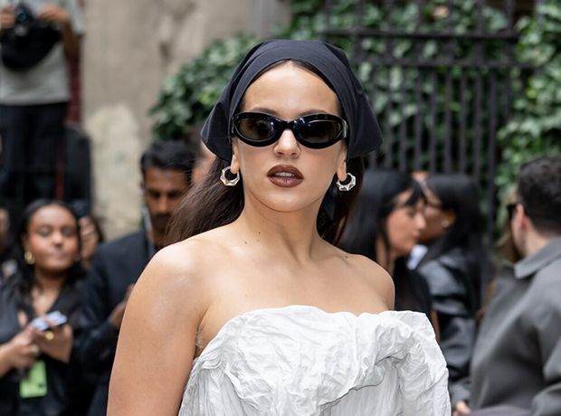 Cantora espanhola não faz sexo e diz que optou pela prática do celibato voluntário