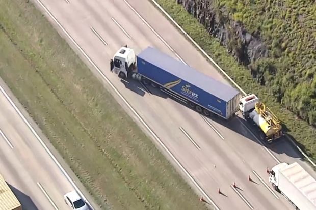 Sequestro de caminhão com ameaça de bomba interdita Rodoanel