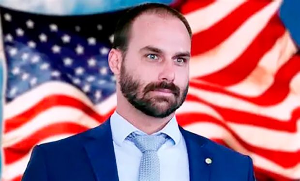 STF forma maioria para tornar Eduardo Bolsonaro réu no tarifaço