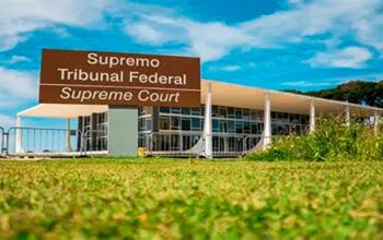 STF tem 1 a 0 para manter execução da pena de Bolsonaro e condenados