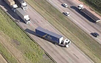 Suspeitos fugiram após amarrar e obrigar motorista a bloquear Rodoanel