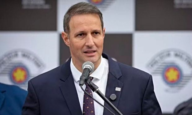 Terceira versão do texto de Derrite veta auxílio a dependentes de presos