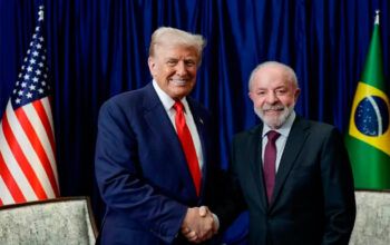 Trump cita conversa com Lula e 'progresso' nas negociações ao retirar tarifas de 40% de alguns produtos brasileiros