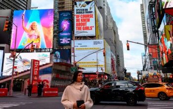 Trump sanciona lei para liberar arquivos de Epstein