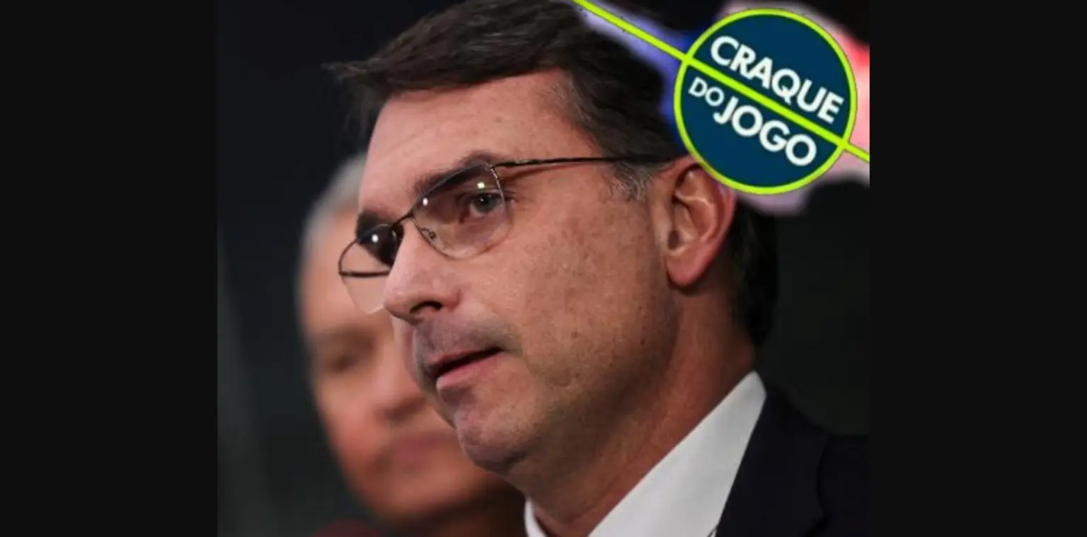 Web elege Flávio “craque do jogo” pela prisão de Bolsonaro