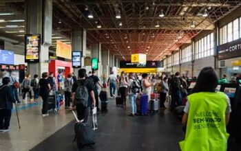 Aeroportos de SP têm mais de 300 voos cancelados após ciclone extratropical
