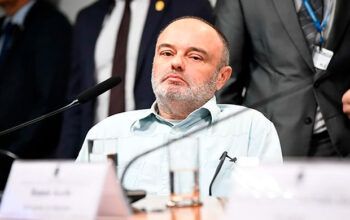 Alexandre de Moraes mantém preso homem que tentou explodir bomba em aeroporto no DF