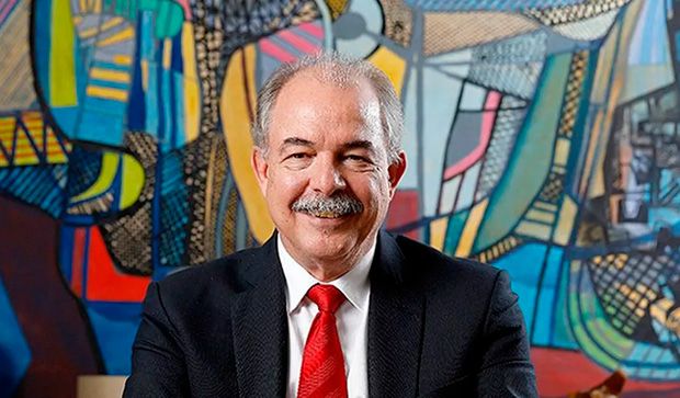 Aloizio Mercadante é escolhido personalidade econômica do ano pelo Cofecon