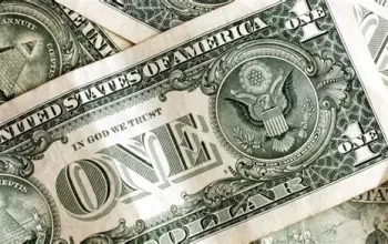 Bolsa despenca e dólar sobe com possível candidatura de Flávio