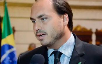 Bolsonaro não terá direito à “saidinha” de fim de ano e Carlos ironiza: “só coincidência” a liberação de Japa do PCC"