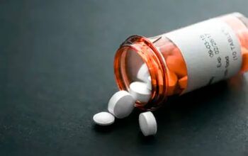 Bolsonaro pediu para começar a tomar antidepressivo, diz médico