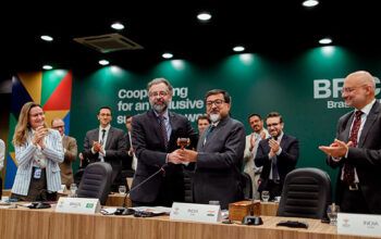 Brasil encerra presidência do BRICS e Índia assume liderança