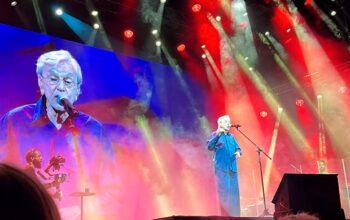 “Sem anistia - ”Caetano Veloso faz discurso sobre o Brasil durante seu show no Centro de Convenções Ulysses Guimarães