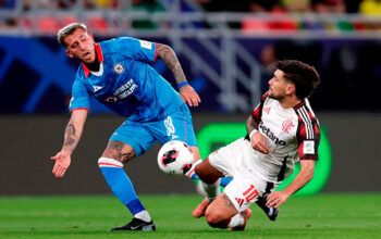 Com dois gols de Arrascaeta, Flamengo vence o Cruz Azul no Intercontinental