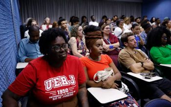 Cotas raciais da Uerj completam 22 anos e mudam trajetórias de vida; a lei também permite acumular a bolsa-auxílio