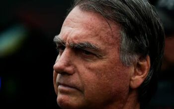 Defesa de Bolsonaro pede a Moraes autorização para cirurgia urgente