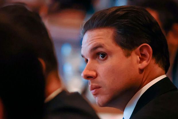 Deputados veem Motta sem saída após decisão de Moraes sobre Zambelli