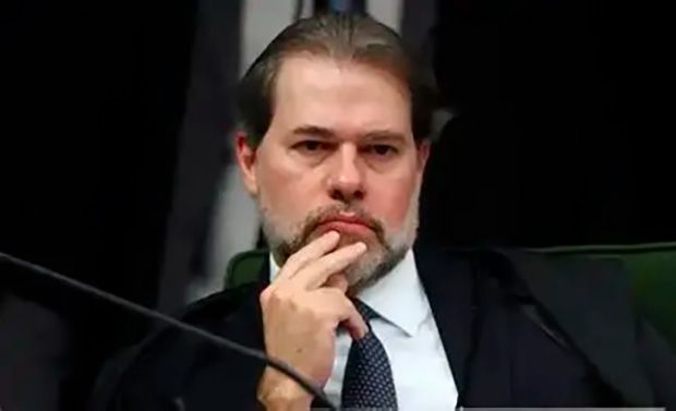 Dias Toffoli foi ao Peru no mesmo jato privado de advogado de diretor preso do Banco Master