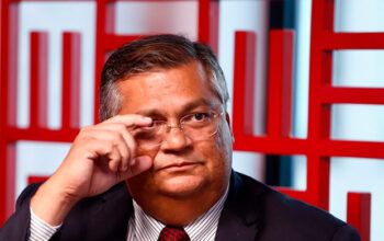 Dino determina quebra de sigilo bancário de Sóstenes e Jordy