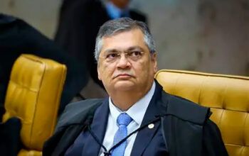 Dino impõe transparência ao uso de emendas para pagar pessoal da saúde