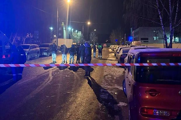 Dois policiais russos morrem após explosão de bomba em Moscou