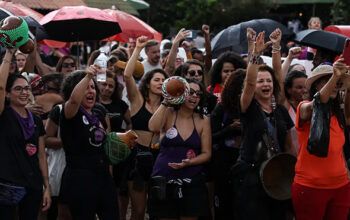 Em Brasília, mulheres denunciam feminicídios e a omissão do Estado